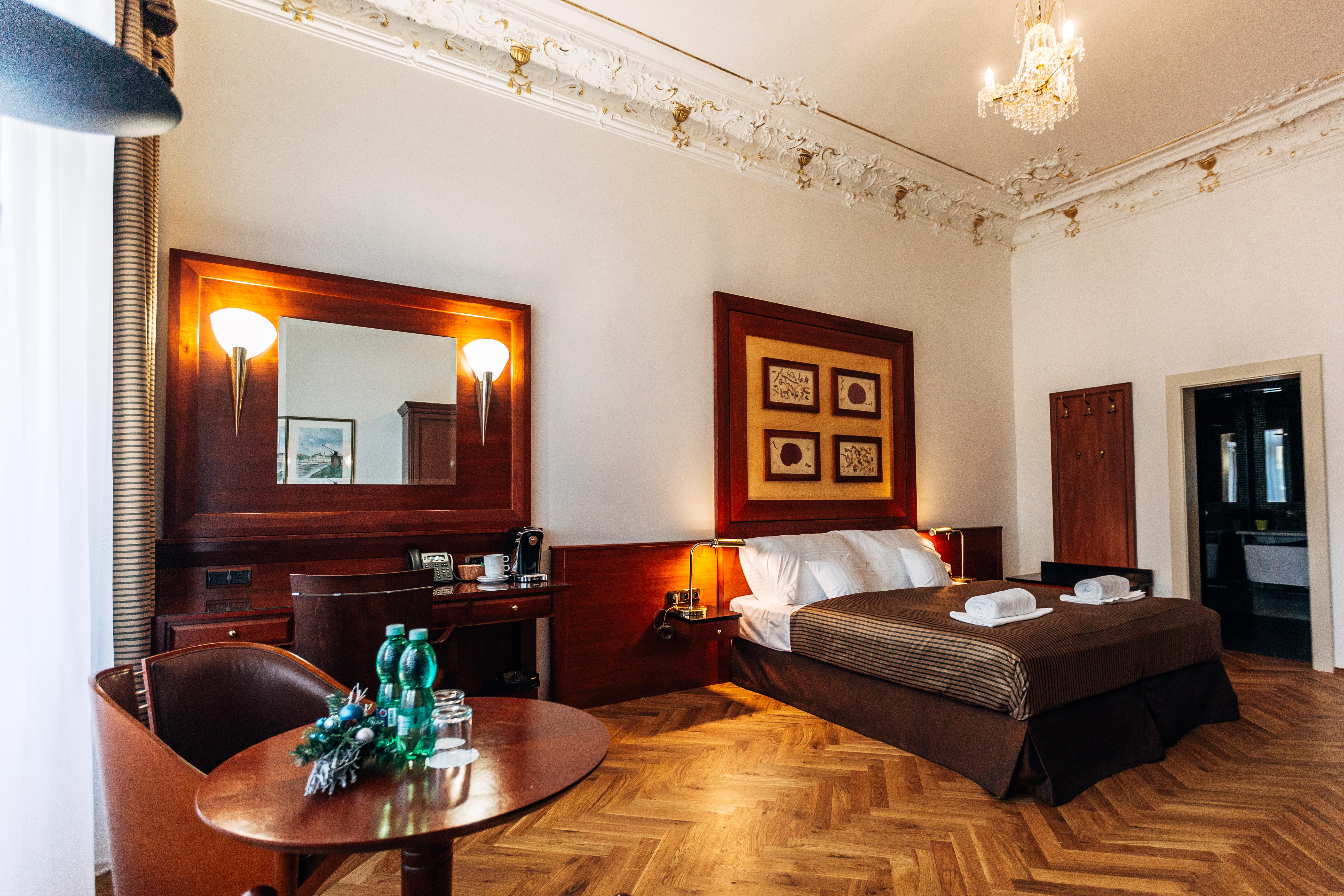 Hotel Kucera Karlovy Vary Extérieur photo