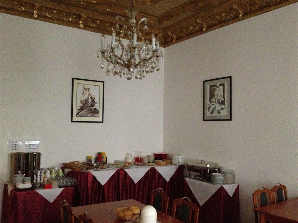 Hotel Kucera Karlovy Vary Extérieur photo