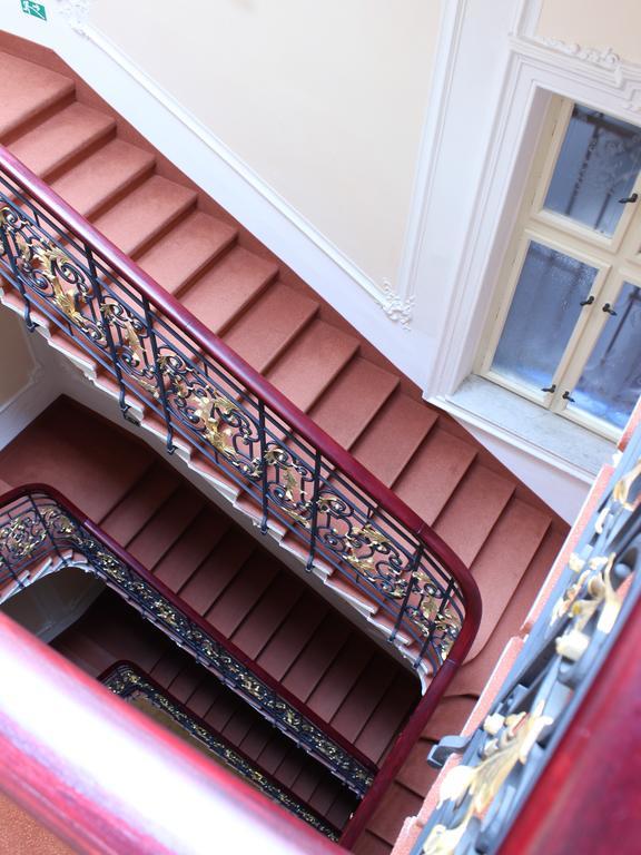 Hotel Kucera Karlovy Vary Extérieur photo